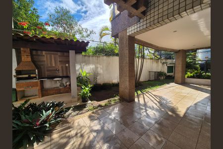 Apartamento à venda com 243m², 3 quartos e 3 vagas Apartamento à venda com 243m², 3 quartos e 3 vagasÁrea comum