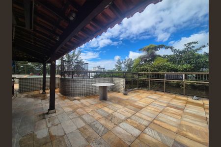 Apartamento à venda com 243m², 3 quartos e 3 vagas Apartamento à venda com 243m², 3 quartos e 3 vagasÁrea comum