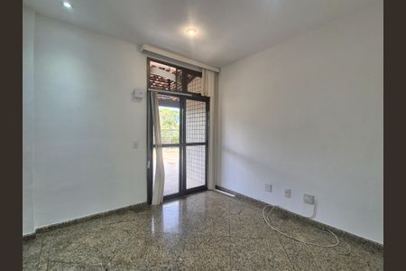 Apartamento à venda com 243m², 3 quartos e 3 vagas Apartamento à venda com 243m², 3 quartos e 3 vagasQuarto 1