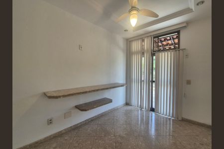 Apartamento à venda com 243m², 3 quartos e 3 vagas Apartamento à venda com 243m², 3 quartos e 3 vagasQuarto 2