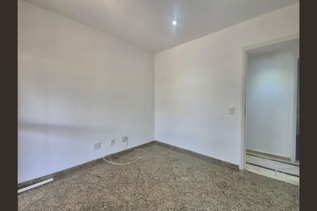 Apartamento à venda com 243m², 3 quartos e 3 vagas Apartamento à venda com 243m², 3 quartos e 3 vagasQuarto 1