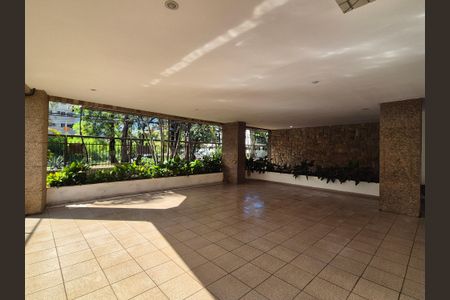 Apartamento à venda com 243m², 3 quartos e 3 vagas Apartamento à venda com 243m², 3 quartos e 3 vagasÁrea comum