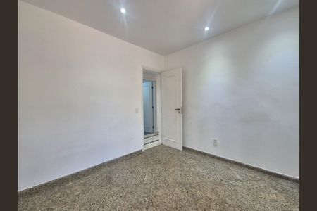 Apartamento à venda com 243m², 3 quartos e 3 vagas Apartamento à venda com 243m², 3 quartos e 3 vagasQuarto 1