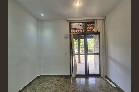 Apartamento à venda com 243m², 3 quartos e 3 vagas Apartamento à venda com 243m², 3 quartos e 3 vagasQuarto 1