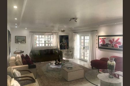 Casa à venda com 4 quartos, 540m² em Barra da Tijuca, Rio de Janeiro
