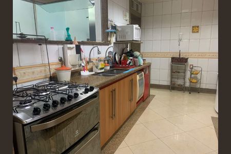 Apartamento à venda com 310m², 3 quartos e 1 vaga
