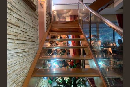 Apartamento à venda com 310m², 3 quartos e 1 vaga