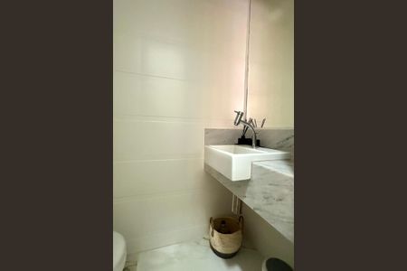 Apartamento à venda com 220m², 4 quartos e 1 vagaLavabo