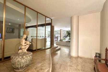 Apartamento à venda com 220m², 4 quartos e 1 vagaÁrea comum