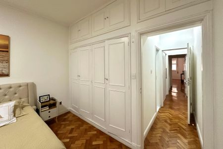 Apartamento à venda com 220m², 4 quartos e 1 vagaSuíte