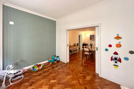 Apartamento à venda com 220m², 4 quartos e 1 vagaQuarto 1