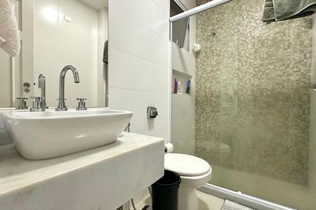 Apartamento à venda com 220m², 4 quartos e 1 vagaBanheiro Social