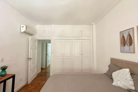 Apartamento à venda com 220m², 4 quartos e 1 vagaQuarto 2