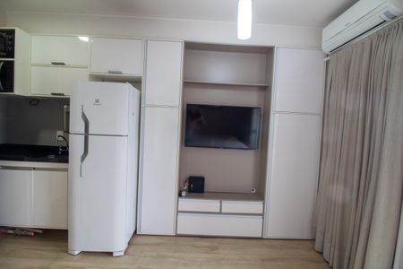 Apartamento para alugar com 26m², 1 quarto e 1 vaga Apartamento para alugar com 26m², 1 quarto e 1 vagaSala/Quarto