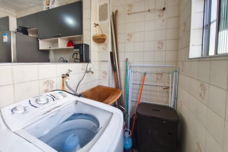 Apartamento à venda com 65m², 2 quartos e 1 vagaÁrea de Serviço