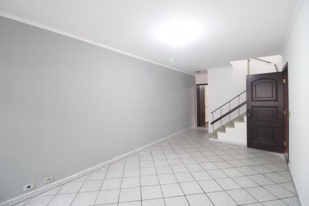 Casa à venda com 176m², 4 quartos e 2 vagasSala