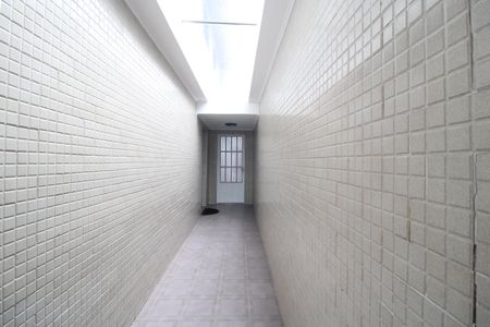 Casa à venda com 176m², 4 quartos e 2 vagasCorredor