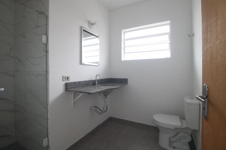 Casa à venda com 176m², 4 quartos e 2 vagasBanheiro da suíte 1