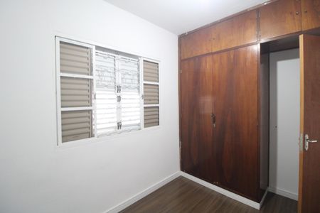 Casa à venda com 176m², 4 quartos e 2 vagasQuarto