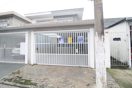 Casa à venda com 176m², 4 quartos e 2 vagasFachada