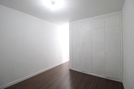 Casa à venda com 176m², 4 quartos e 2 vagasSuíte 1