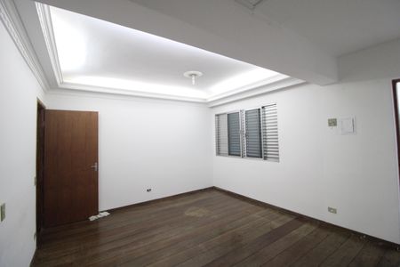 Casa à venda com 176m², 4 quartos e 2 vagasSuíte 2