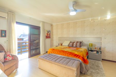 Casa à venda com 183m², 3 quartos e 2 vagas Casa à venda com 183m², 3 quartos e 2 vagasSuíte