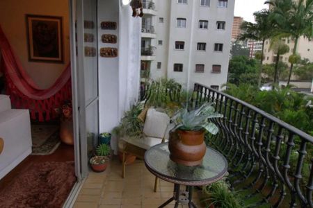 Apartamento à venda com 144m², 3 quartos e 2 vagasFoto 01