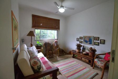 Apartamento à venda com 144m², 3 quartos e 2 vagasFoto 01