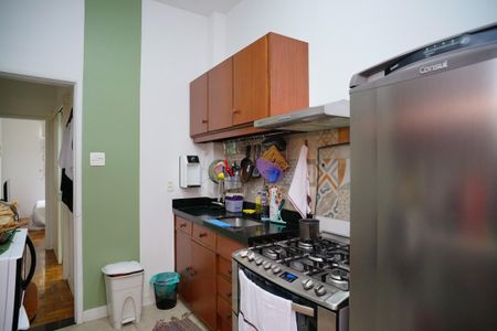 Apartamento à venda com 76m², 2 quartos e sem vagaCozinha