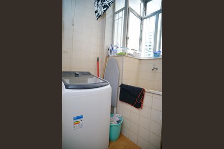 Apartamento à venda com 76m², 2 quartos e sem vagaÁrea de Serviço