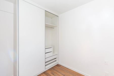 Apartamento à venda com 74m², 3 quartos e 2 vagasQuarto 2
