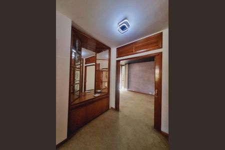 Casa à venda com 945m², 4 quartos e 4 vagas Casa à venda com 945m², 4 quartos e 4 vagasFoto 17