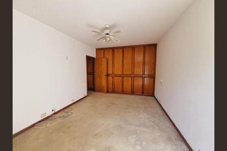 Casa à venda com 945m², 4 quartos e 4 vagas Casa à venda com 945m², 4 quartos e 4 vagasFoto 16