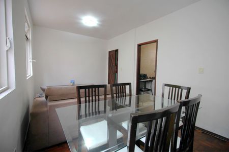 Apartamento à venda com 85m², 3 quartos e 1 vagaSala