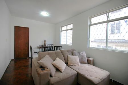 Apartamento à venda com 85m², 3 quartos e 1 vagaSala