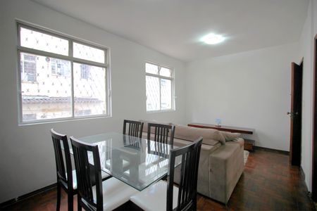 Apartamento à venda com 85m², 3 quartos e 1 vagaSala