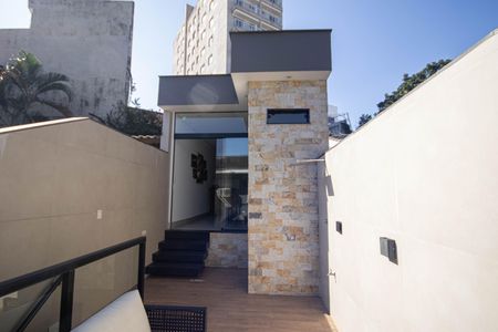 Casa à venda com 164m², 3 quartos e 3 vagas Casa à venda com 164m², 3 quartos e 3 vagasQuintal