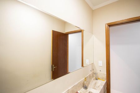 Casa à venda com 164m², 3 quartos e 3 vagas Casa à venda com 164m², 3 quartos e 3 vagasLavabo