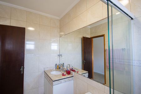 Casa à venda com 164m², 3 quartos e 3 vagas Casa à venda com 164m², 3 quartos e 3 vagasBanheiro da Suíte