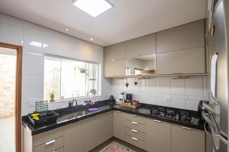 Casa à venda com 164m², 3 quartos e 3 vagas Casa à venda com 164m², 3 quartos e 3 vagasCozinha