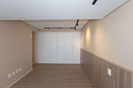 Apartamento à venda com 76m², 2 quartos e 2 vagasSuíte 01