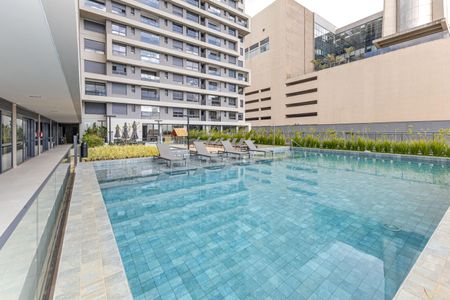 Apartamento à venda com 76m², 2 quartos e 2 vagasÁrea comum - Piscina