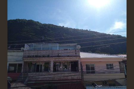 Casa à venda com 139m², 4 quartos e 1 vaga