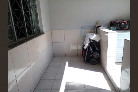 Casa à venda com 139m², 4 quartos e 1 vaga