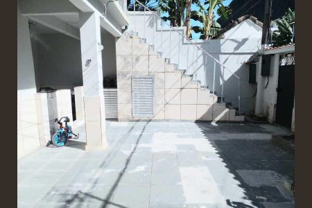 Casa à venda com 139m², 4 quartos e 1 vaga