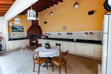 Casa à venda com 440m², 5 quartos e 4 vagasÁrea gourmet