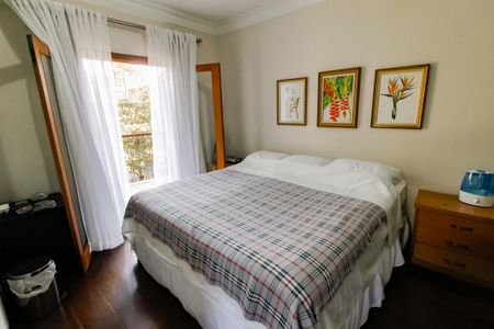 Casa à venda com 440m², 5 quartos e 4 vagasSuíte 4