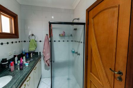 Casa à venda com 440m², 5 quartos e 4 vagasBanheiro da Suíte 2