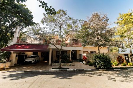 Casa à venda com 440m², 5 quartos e 4 vagasFachada casa